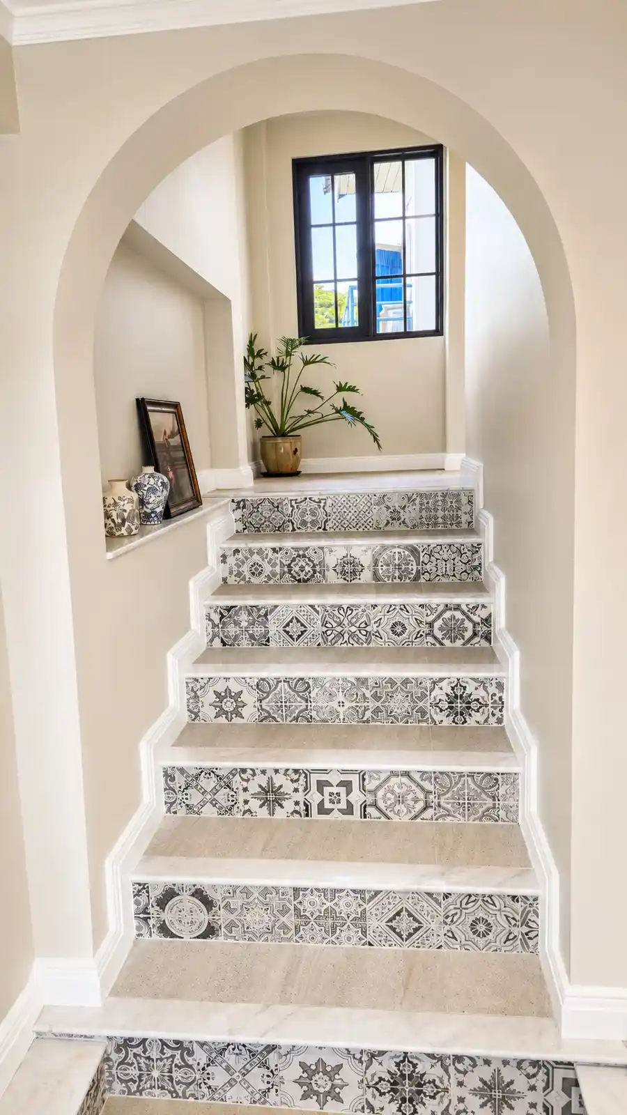 Colonial Suthep — Staircase Interior